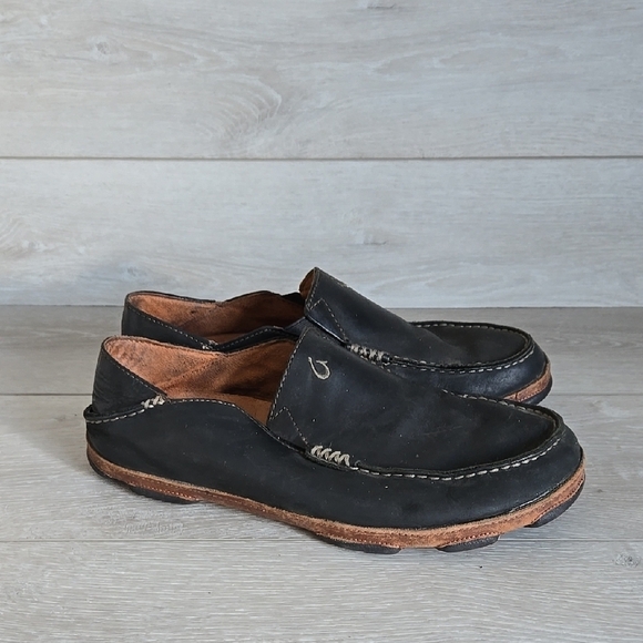 OluKai Men's Moloa Black Leather Loafers Slip On Shoes Sz 10 - Picture 1 of 12